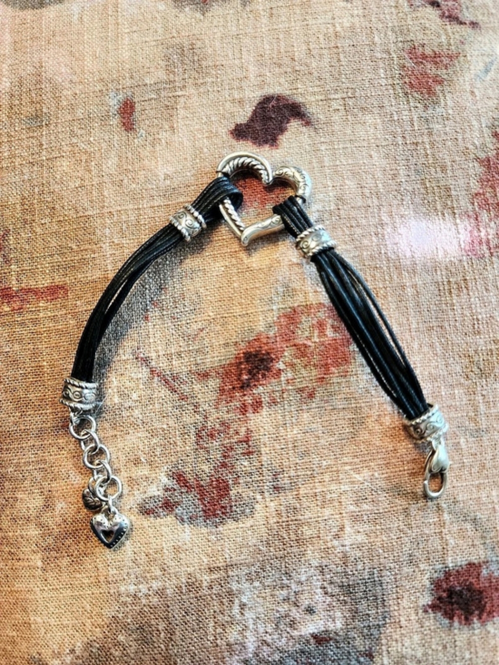 Brighton Heritage Heart Bracelet Black & Silver Heart Bracelet Like New